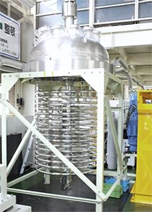 AKICO製 1,500L ポリマー生産用オートクレーブ